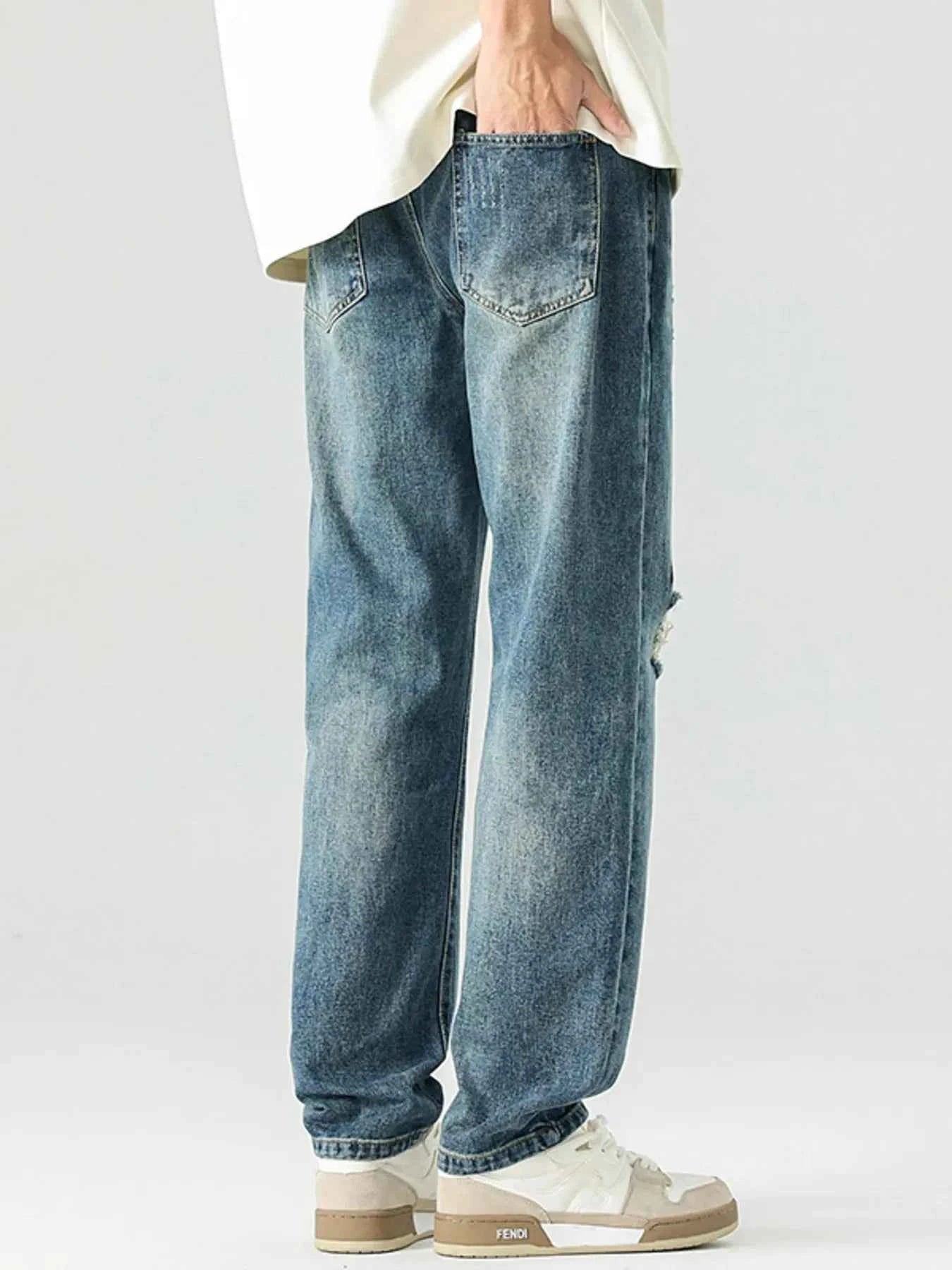 Men's Distressed Relaxed Fit Jeans