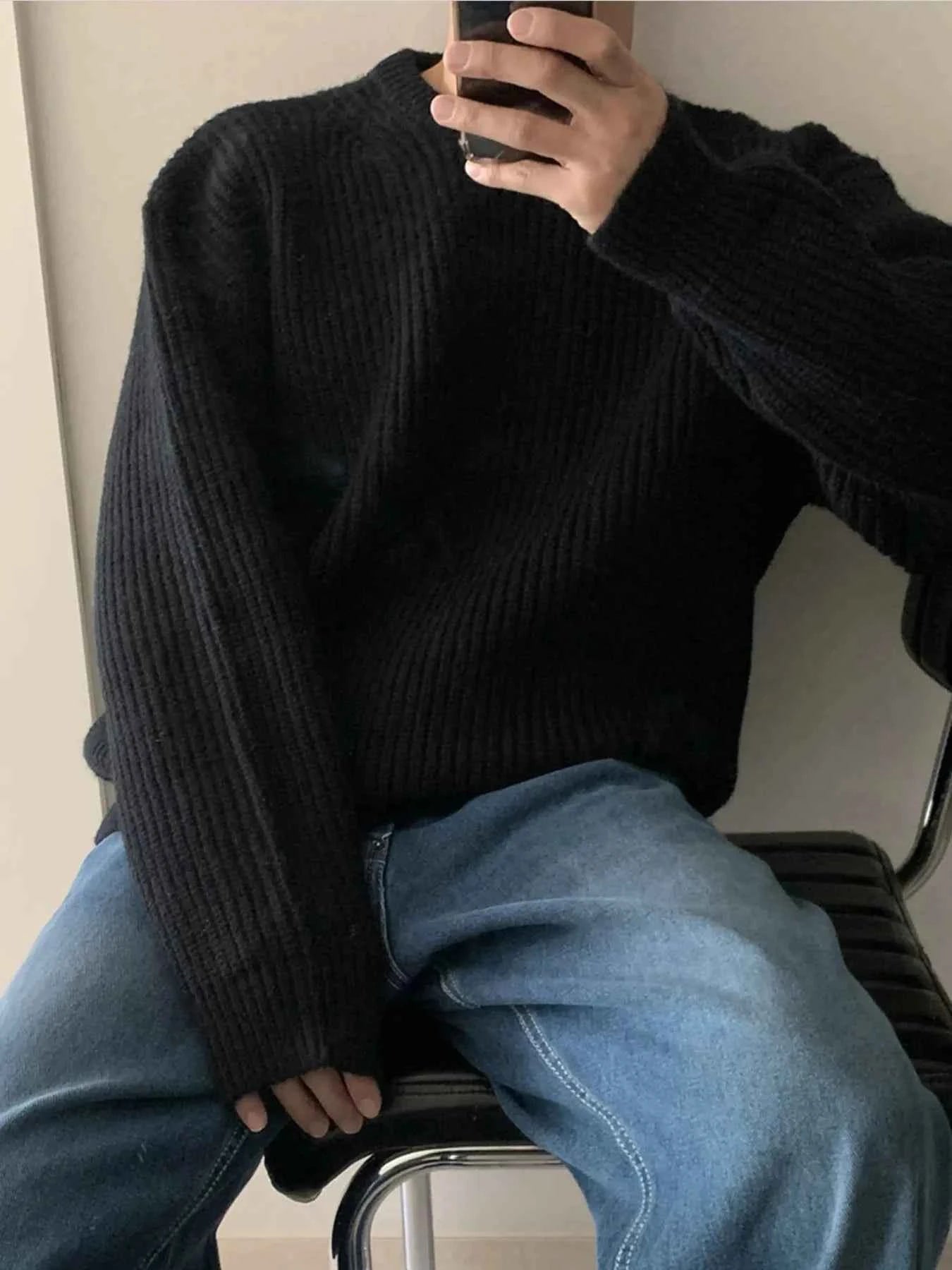 Men's Oversized Ribbed Round Neck Sweater