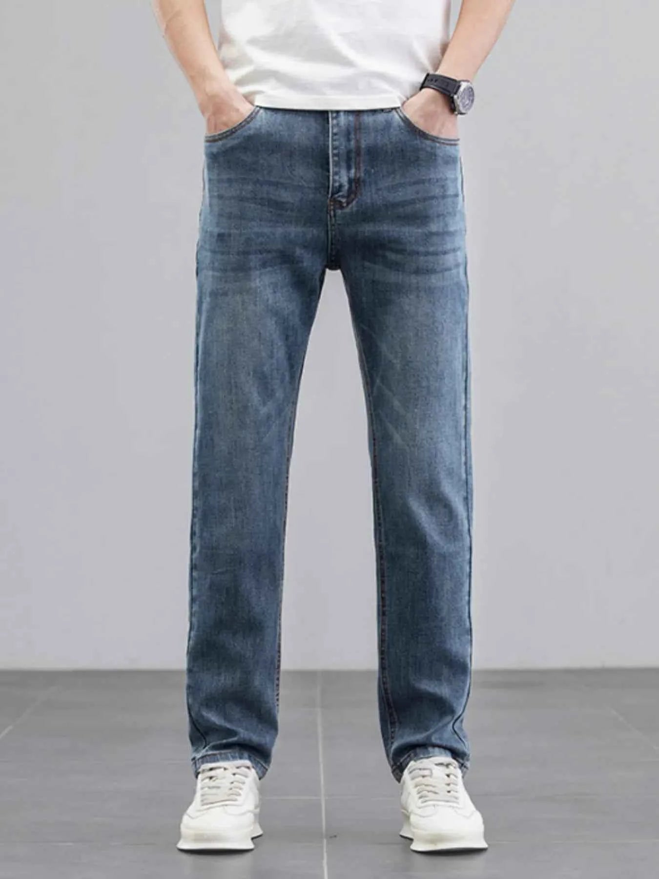 Men's Wash Straight Leg Jeans