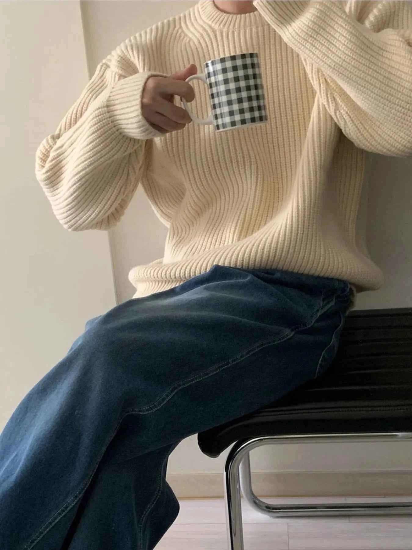 Men's Oversized Ribbed Round Neck Sweater