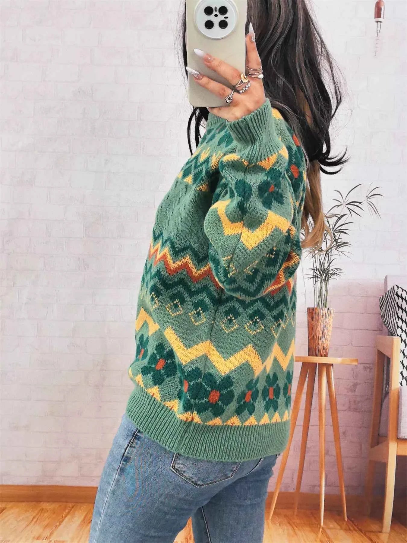 Geometric Round Neck Long Sleeve Sweater