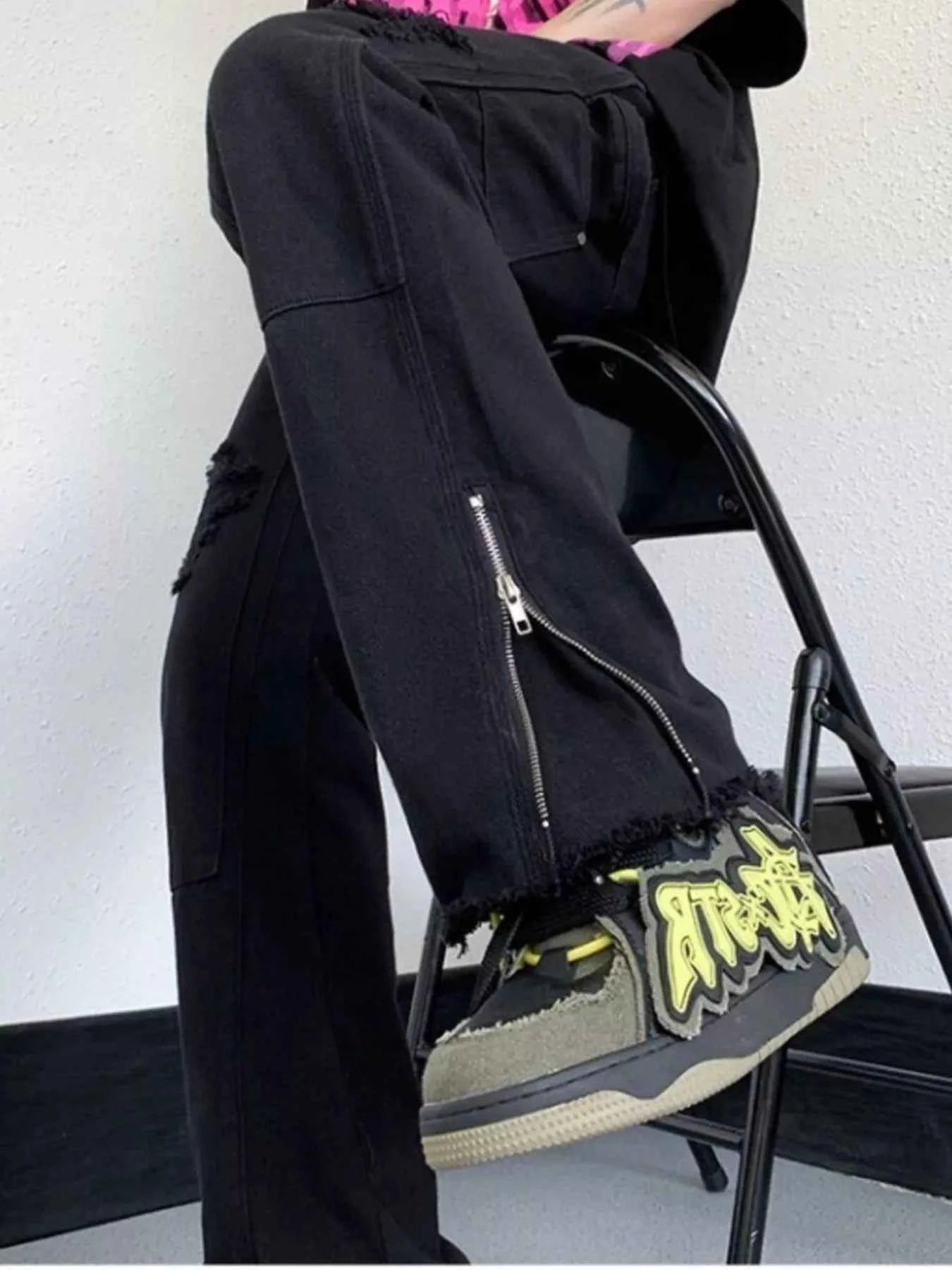 Men's Distressed Raw Hem Wide Leg Jeans