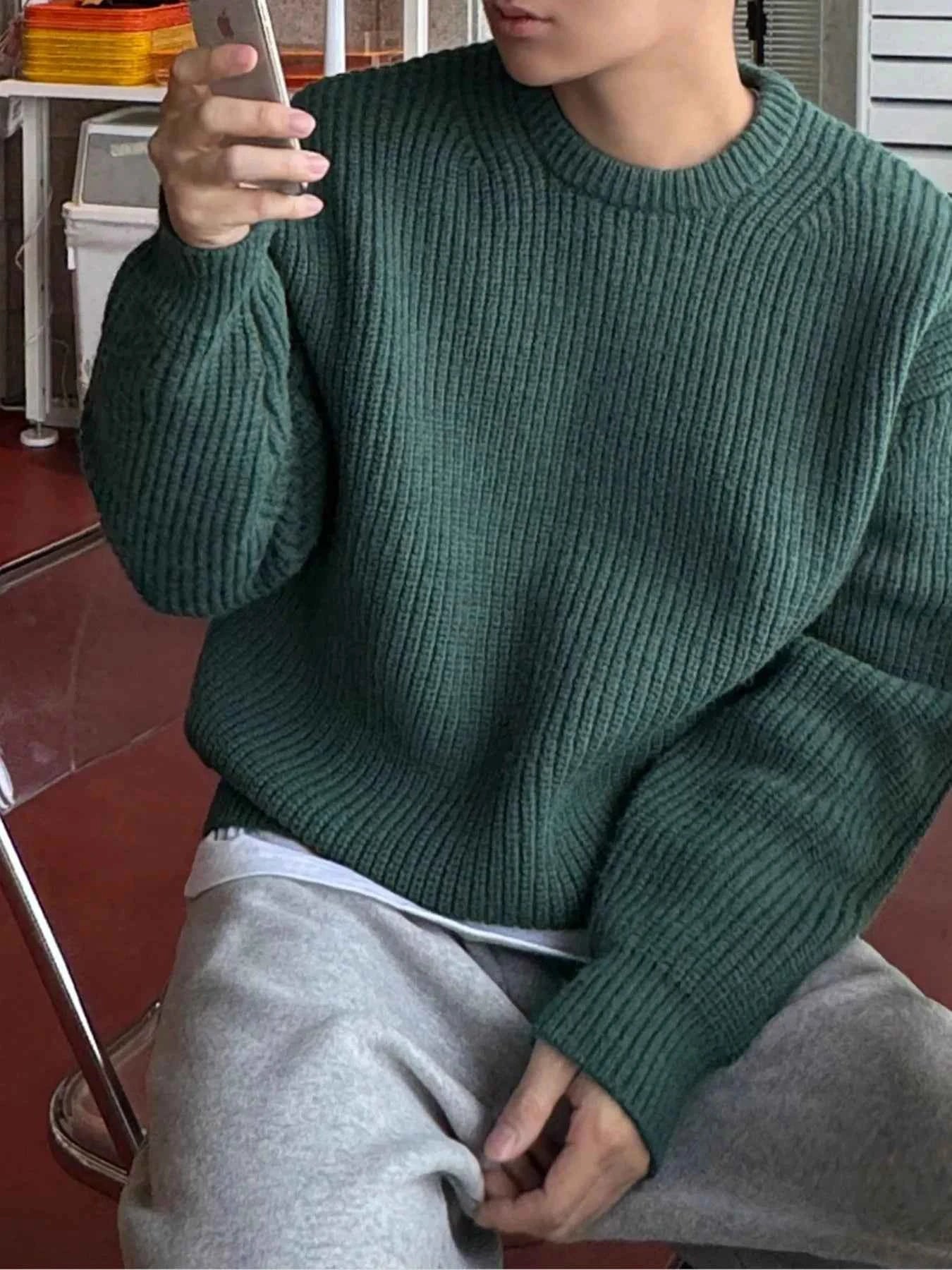 Men's Oversized Ribbed Round Neck Sweater