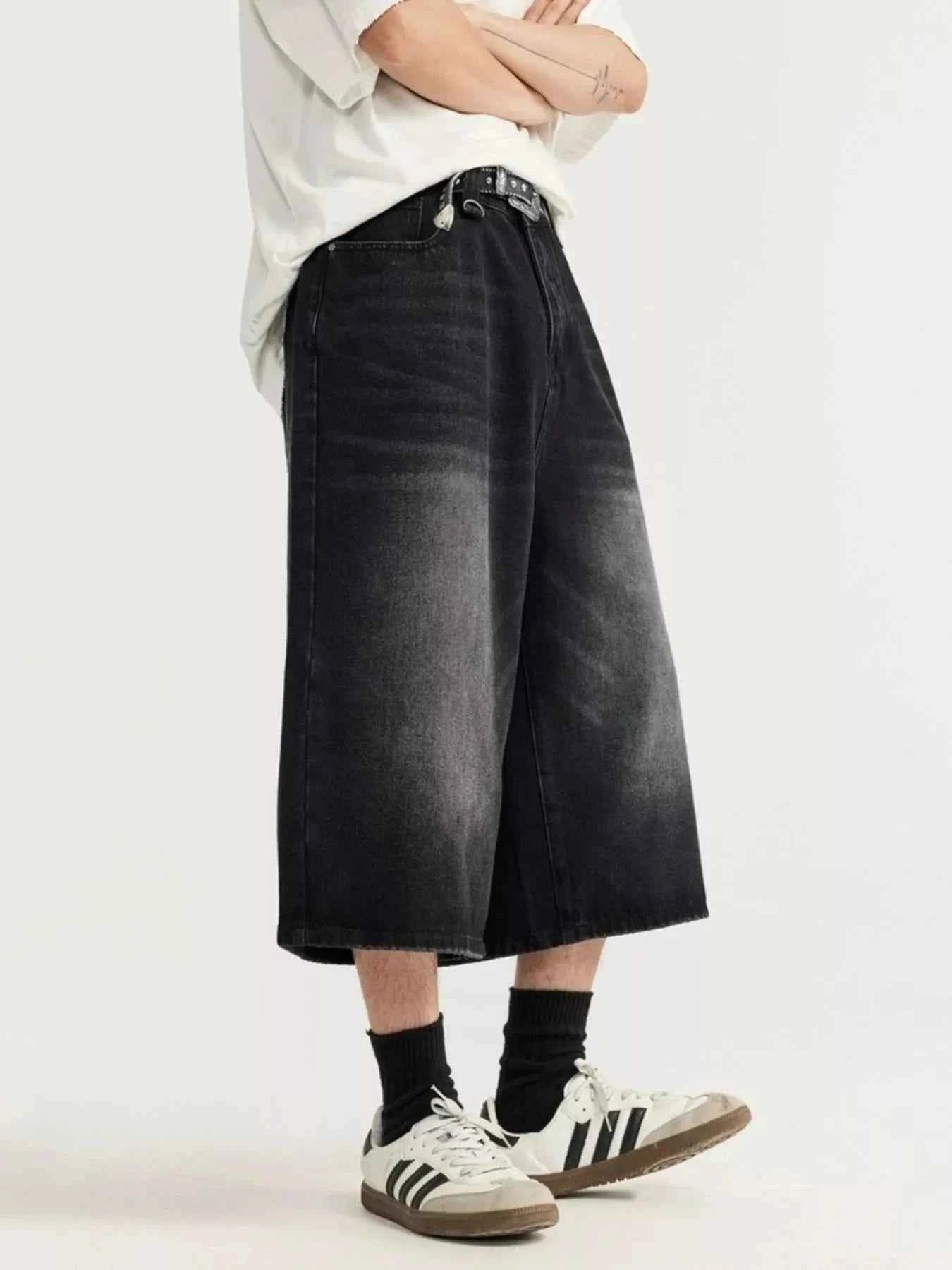 Men's Washed Wide Leg Demin Shorts