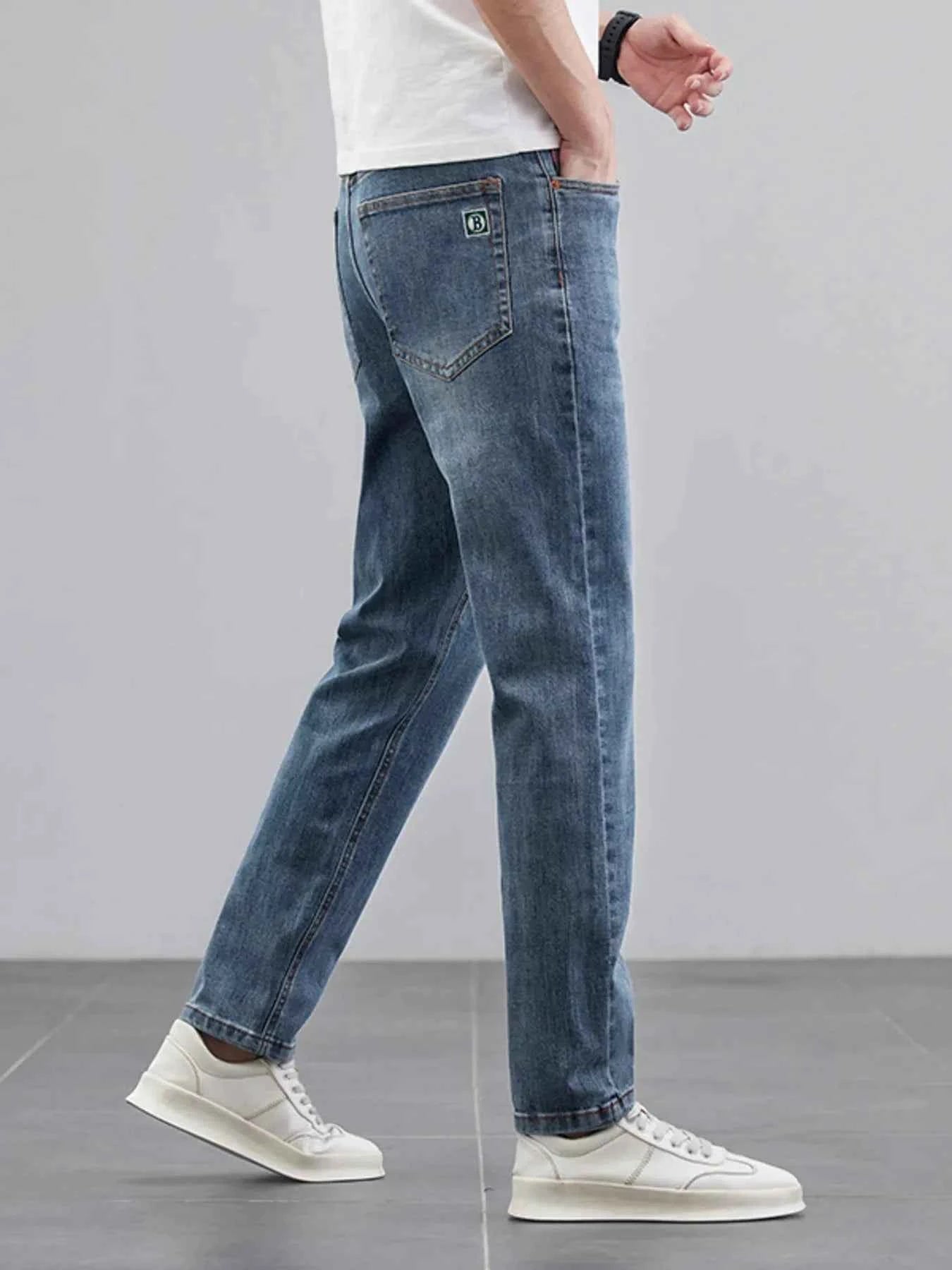 Men's Wash Straight Leg Jeans