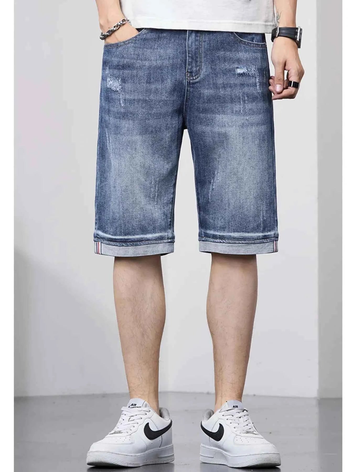 Men's Loose Fit Denim Shorts