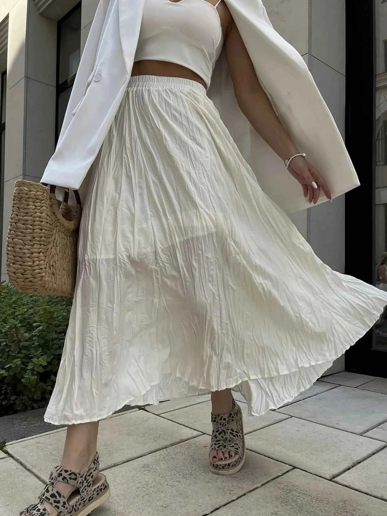Ruched Elastic Waist Skirt