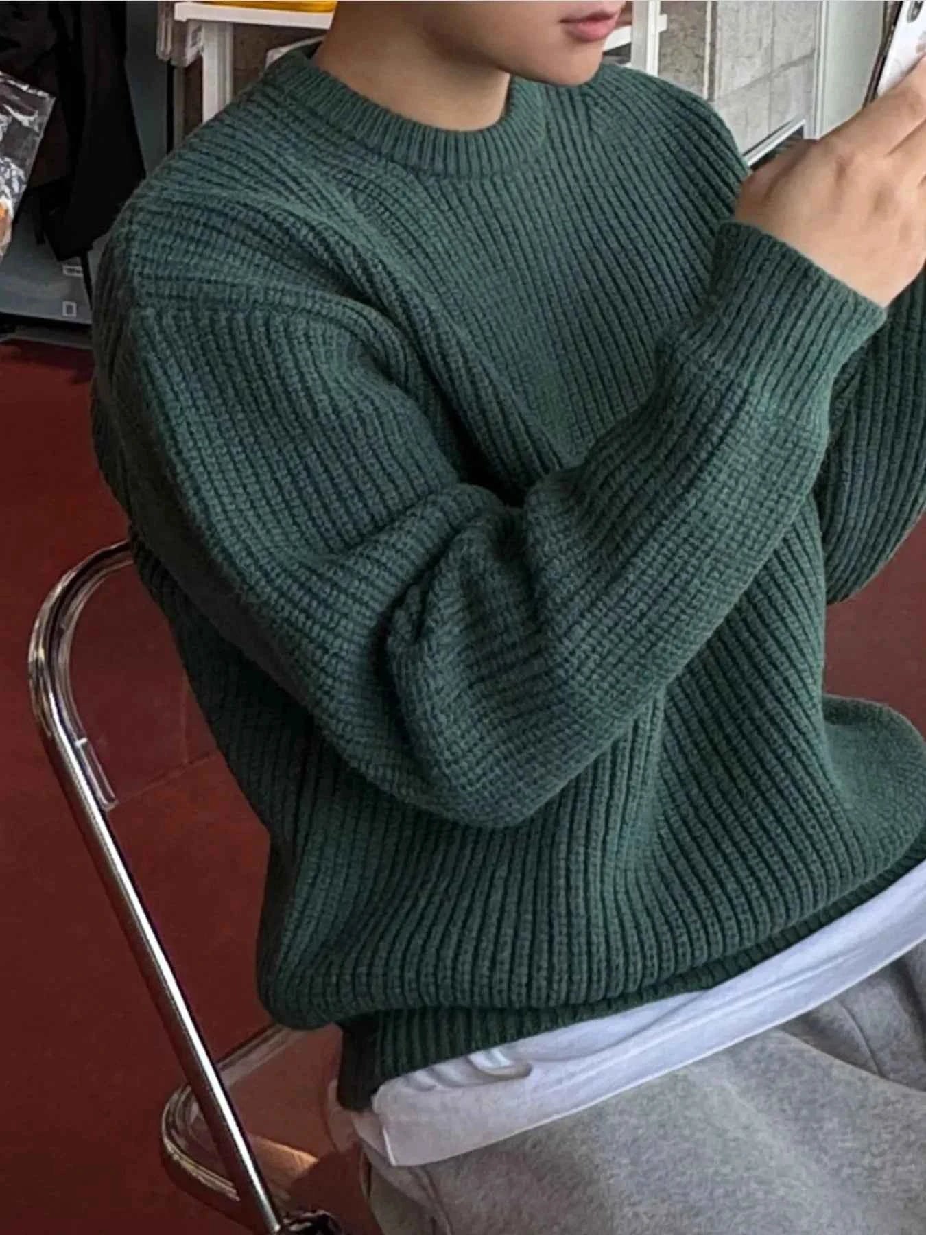 Men's Oversized Ribbed Round Neck Sweater