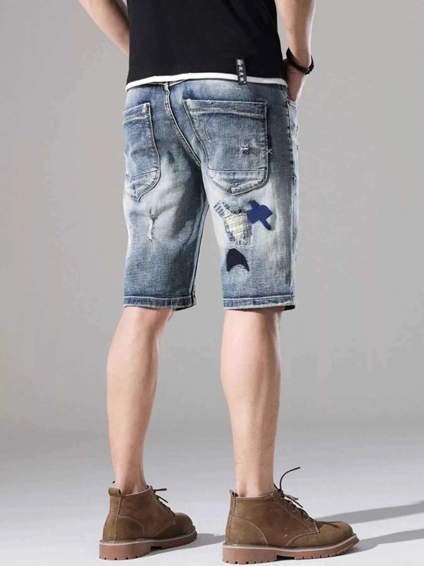 Men's Distressed Loose Fit Denim Shorts