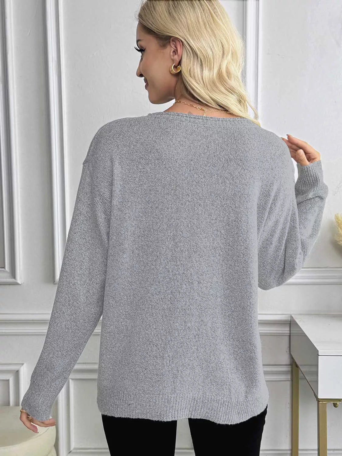 V-Neck Long Sleeve Knit Top