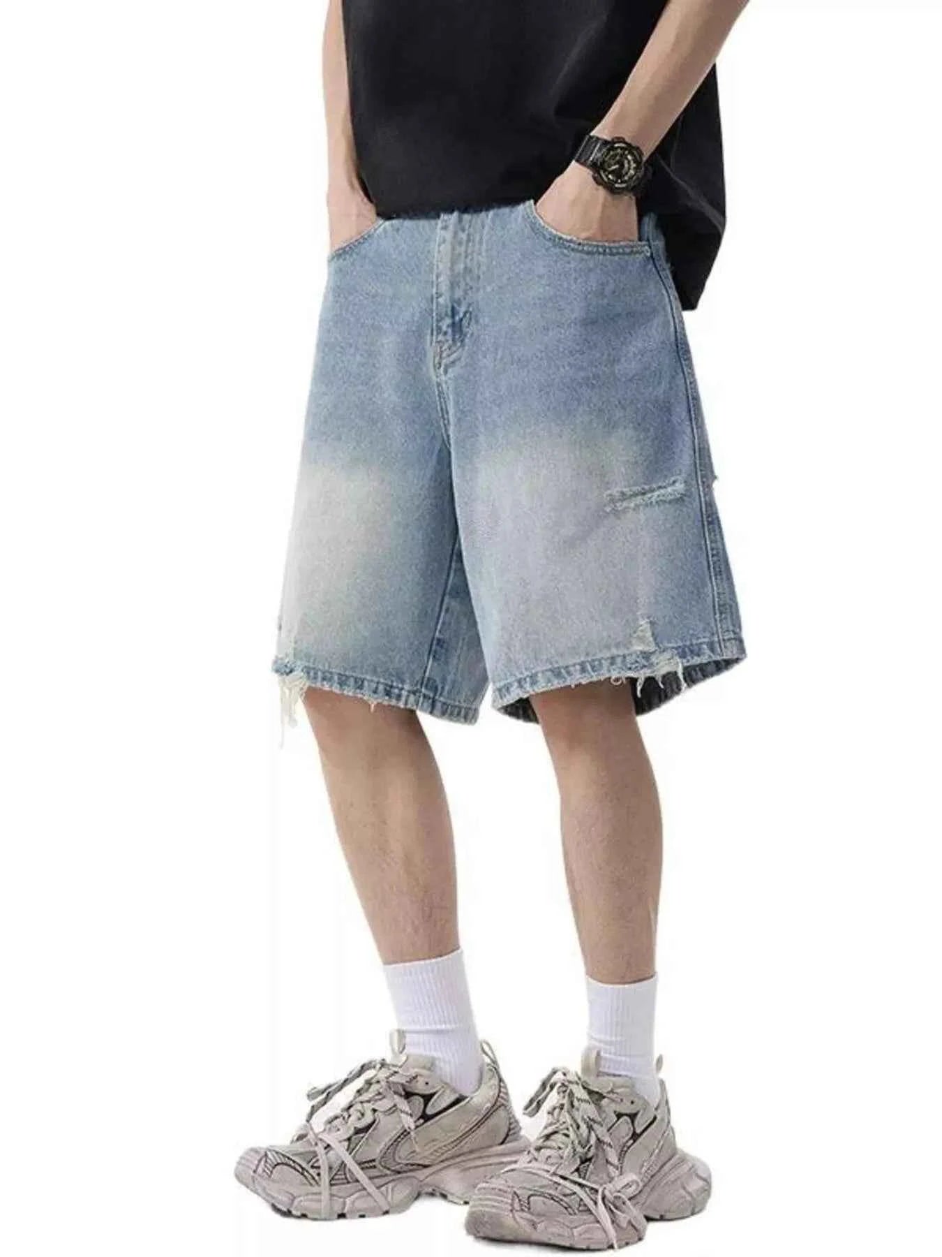 Men's Distressed Wide Leg Denim Shorts