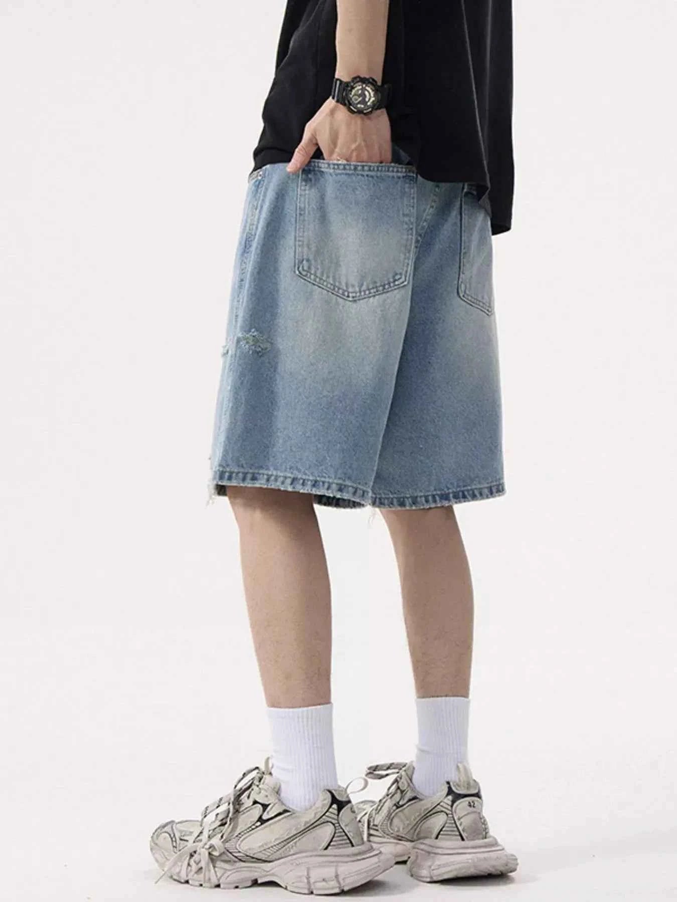 Men's Distressed Wide Leg Denim Shorts