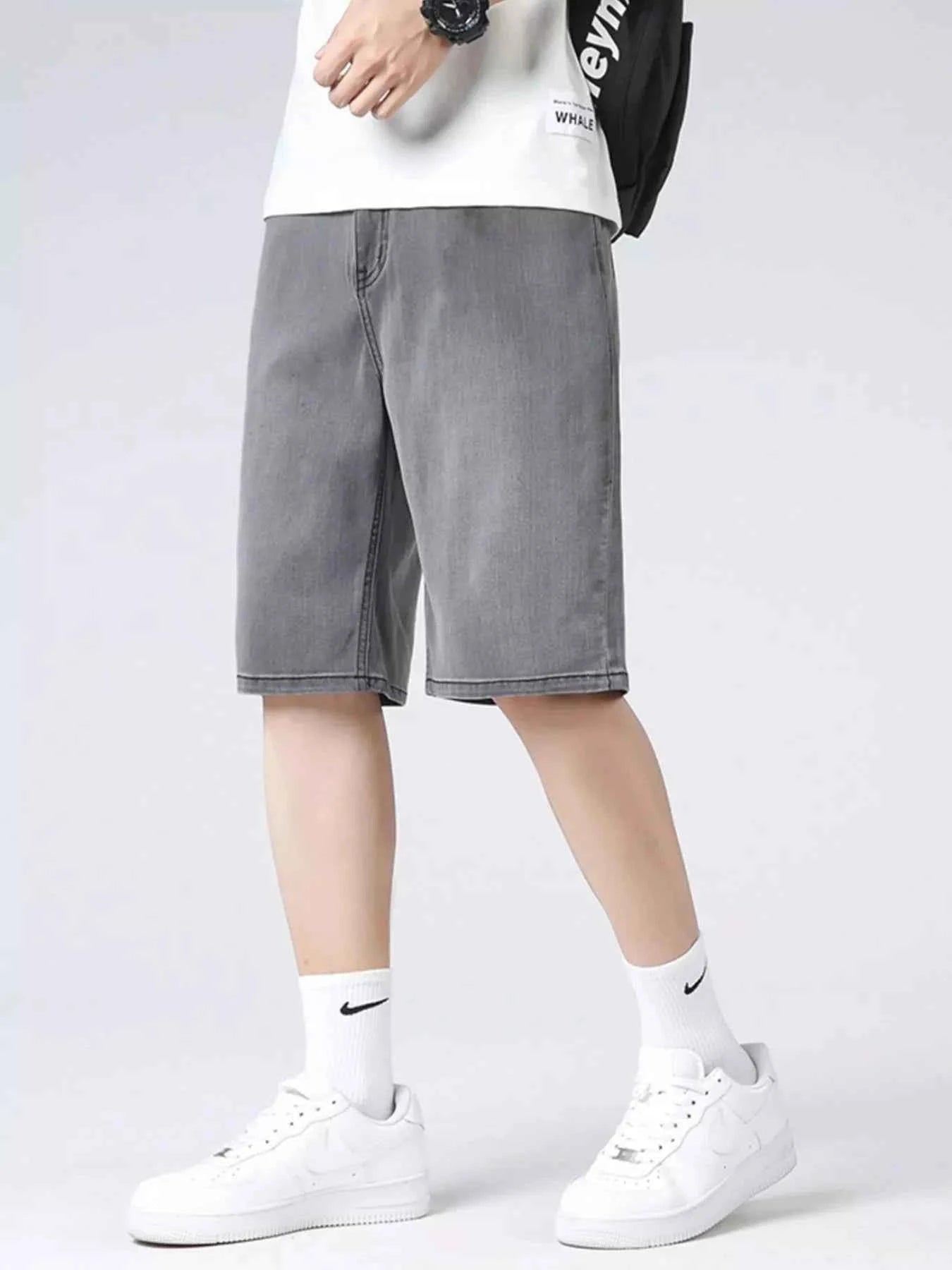 Men's Loose Fit Washed Denim Shorts