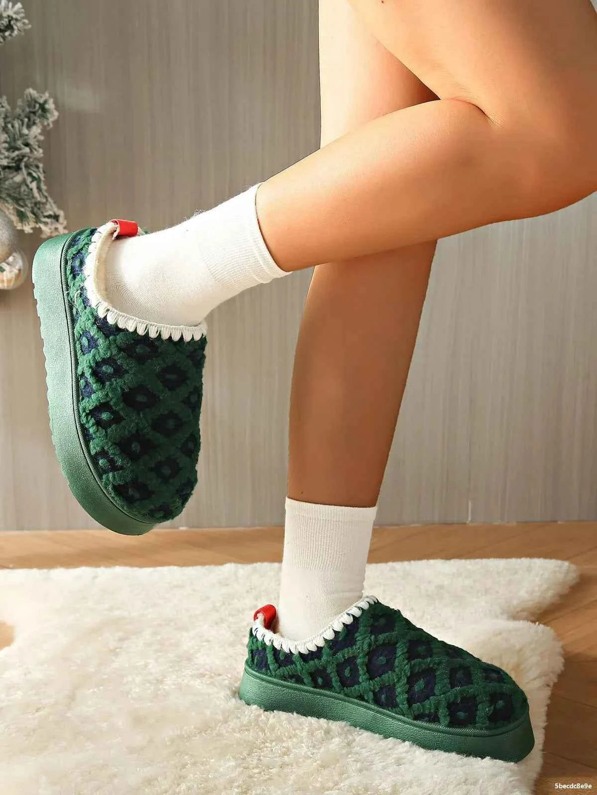 Christmas Holiday Fuzzy Warm Indoor Slippers