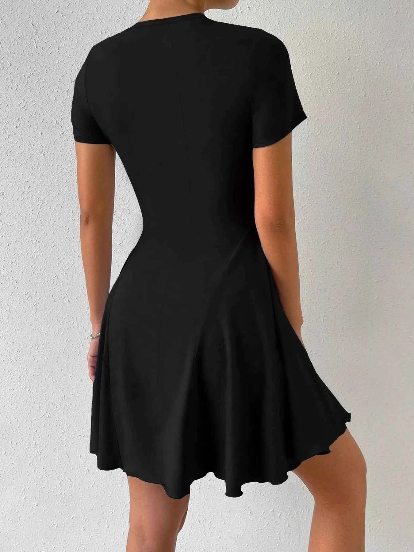 Round Neck Short Sleeve Mini Dress