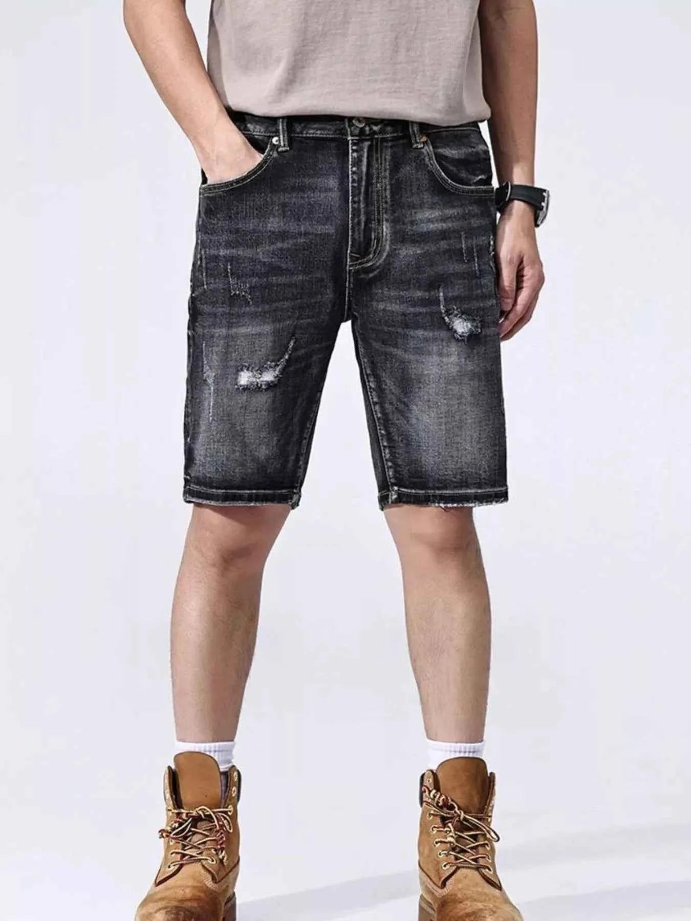 Men's Distressed Wide Leg Denim Shorts