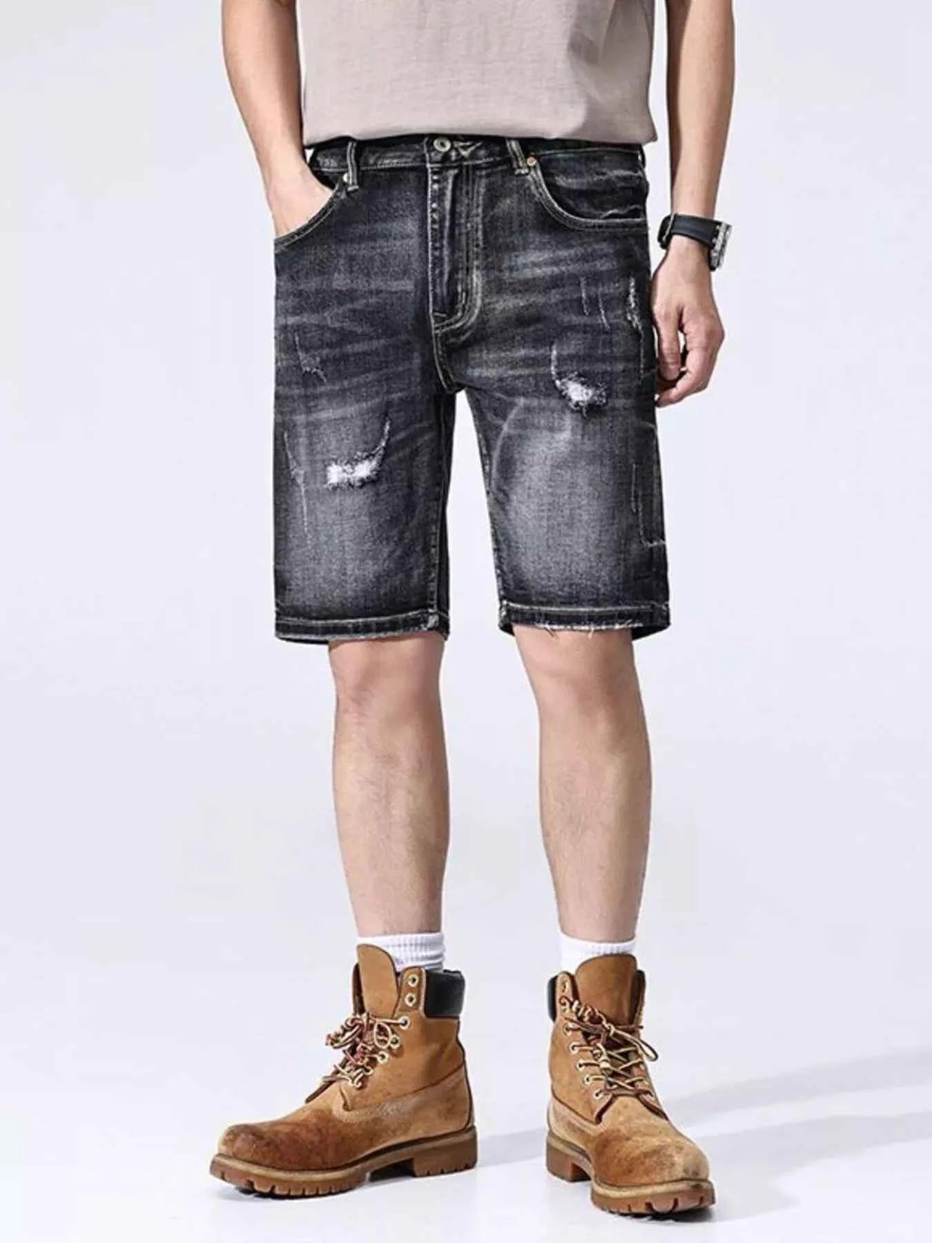 Men's Distressed Wide Leg Denim Shorts