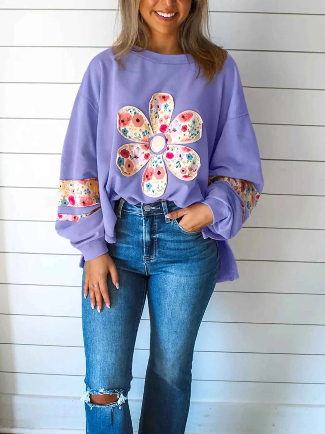 Plus Size Floral Applique Drop Shoulder Sweatshirt