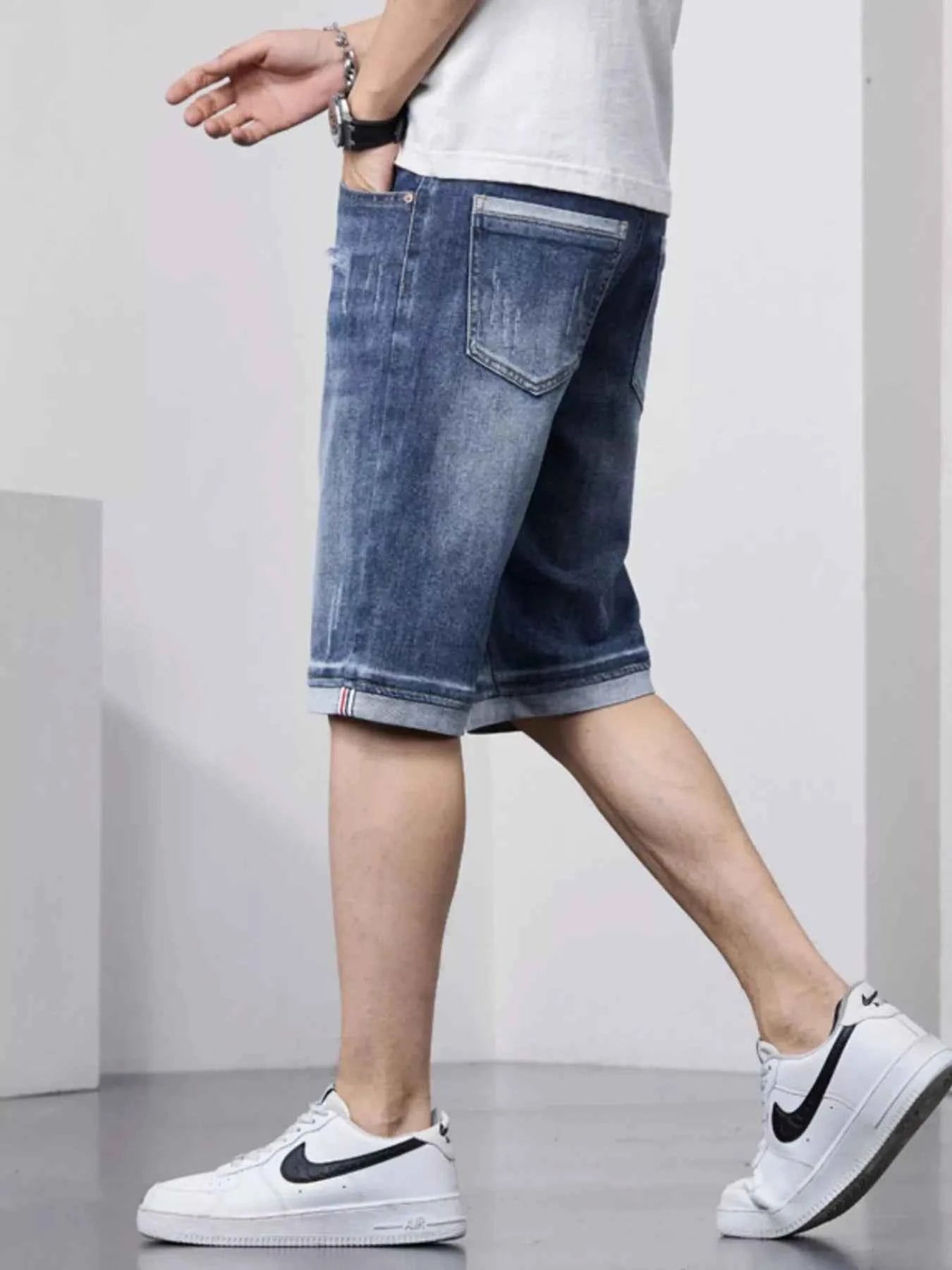 Men's Loose Fit Denim Shorts