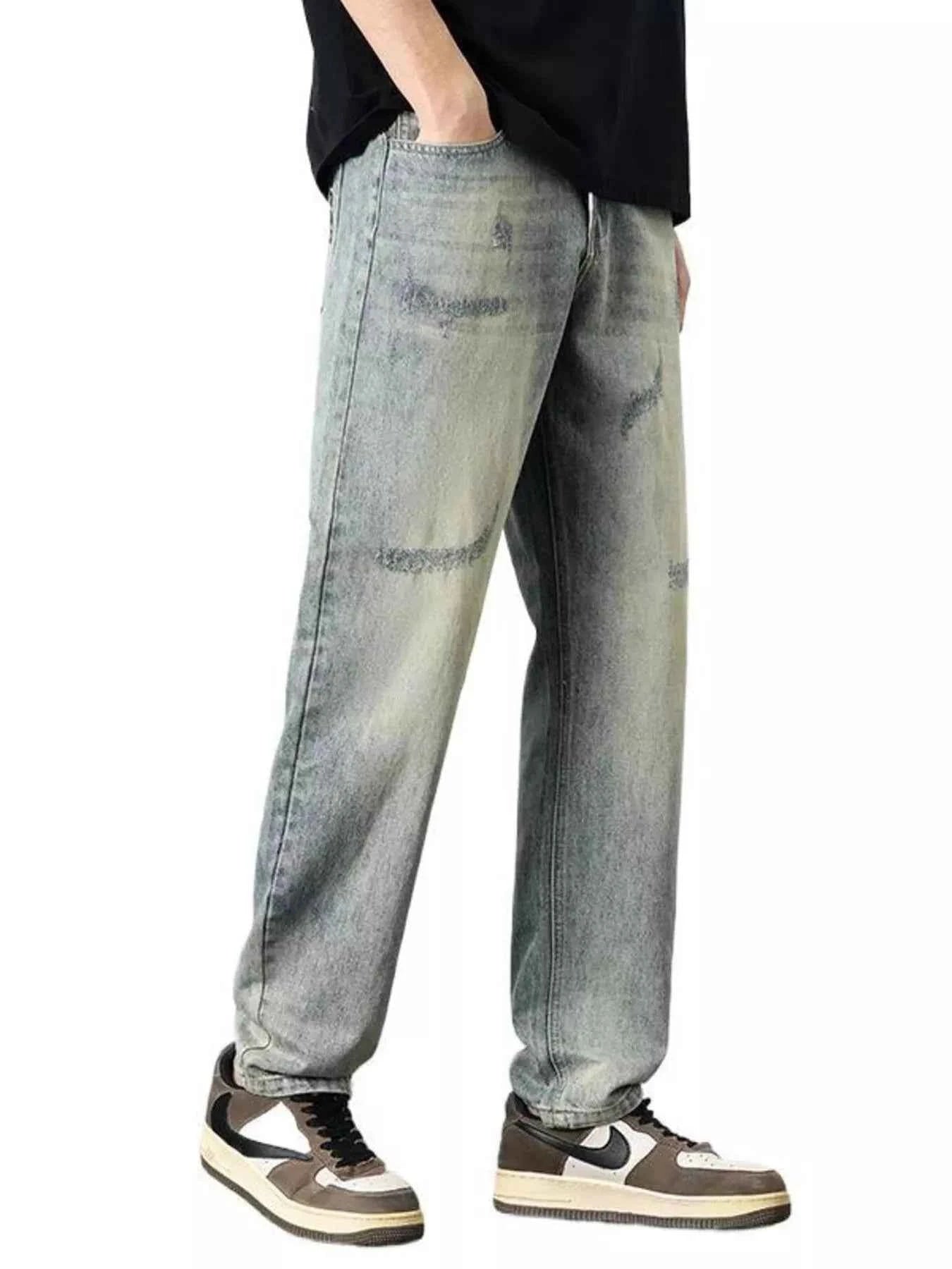 Men's Wide-Leg Relaxed Fit Jeans