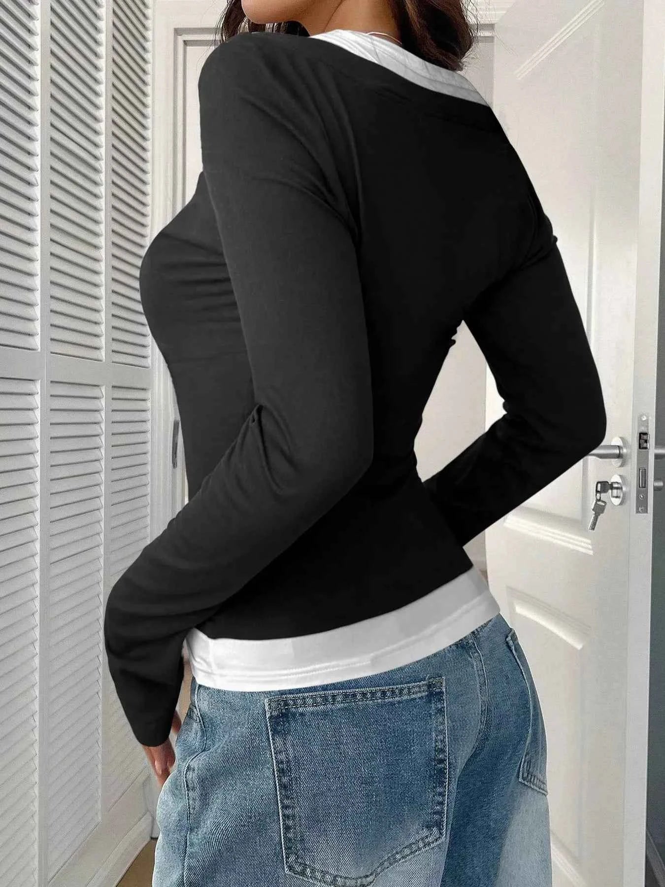 Scoop Neck Long Sleeve Fake Two-Piece T-Shirt