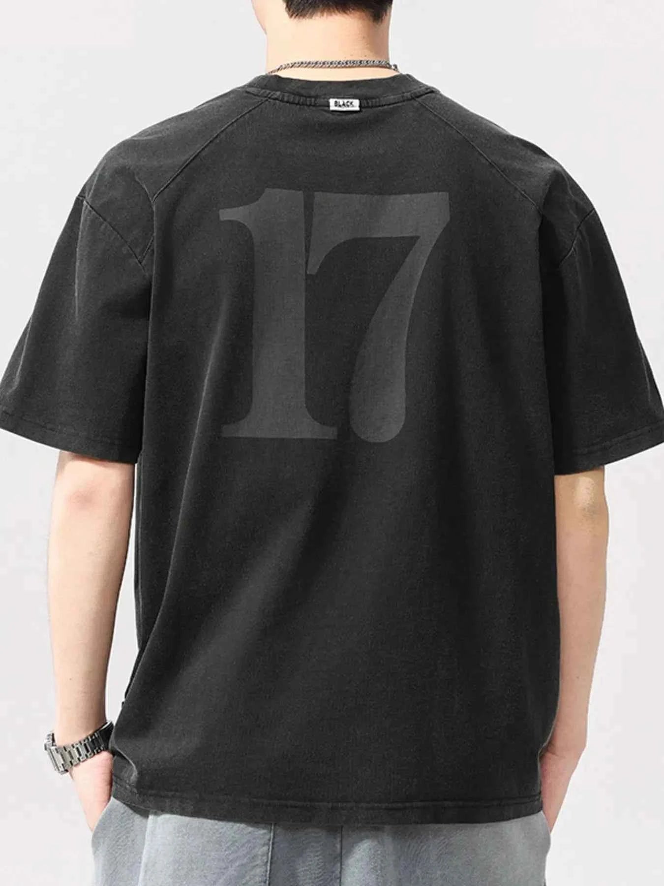 Men's Plus Size Vintage Washed Number 17 Oversized T-Shirt