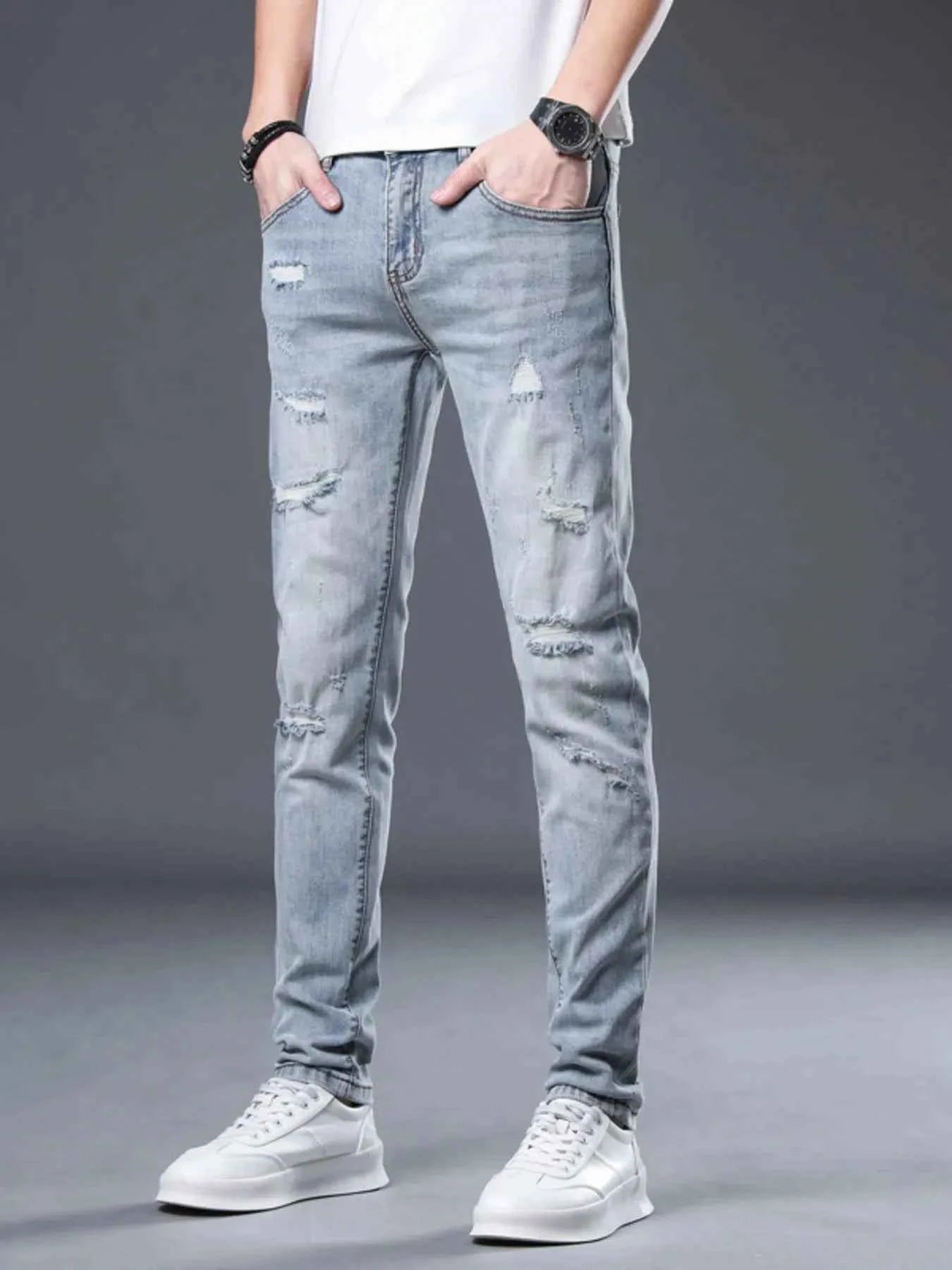 Men's Distressed Slim Fit Jeans
