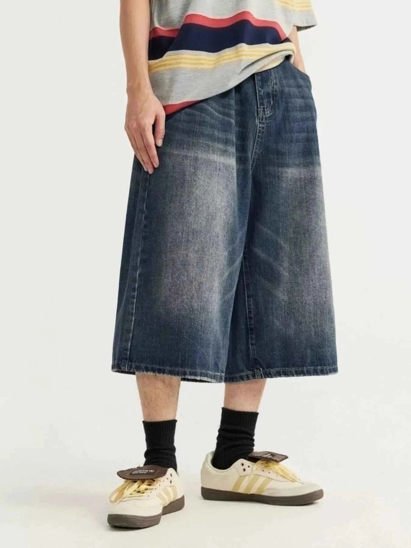 Men's Washed Wide Leg Demin Shorts