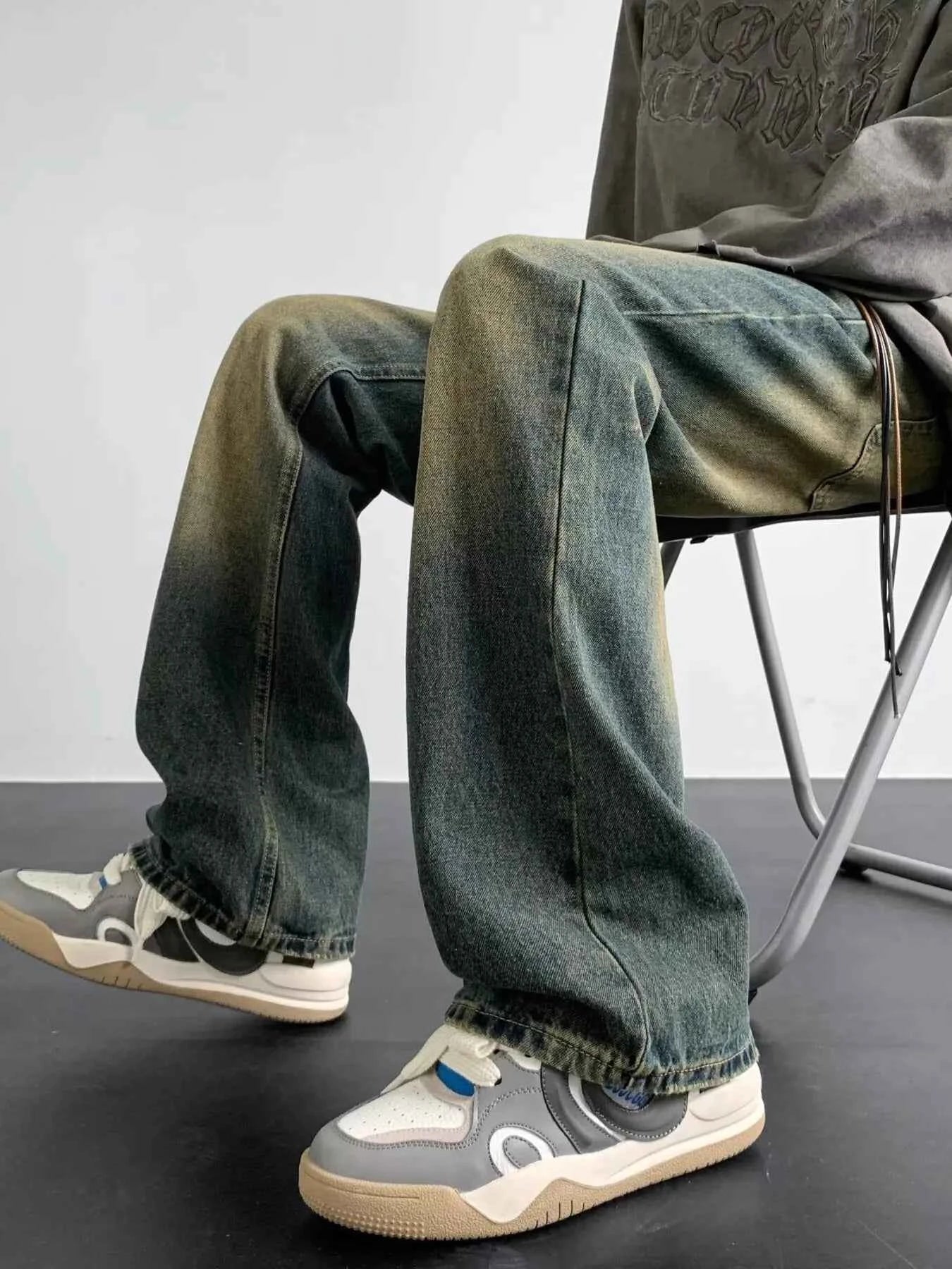 Men's Full Size Vintage Wash Loose Fit Jeans Plus Size