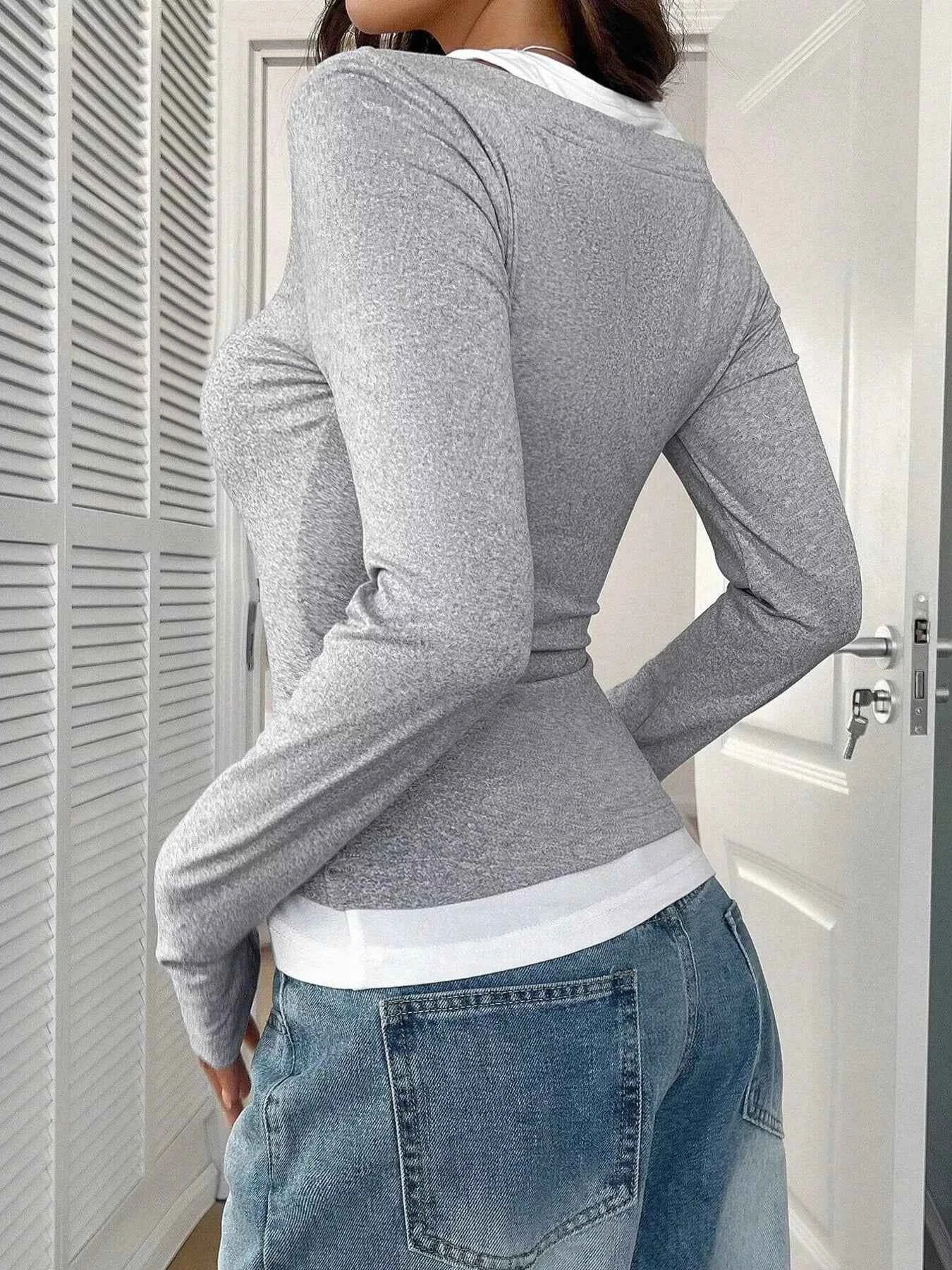 Scoop Neck Long Sleeve Fake Two-Piece T-Shirt