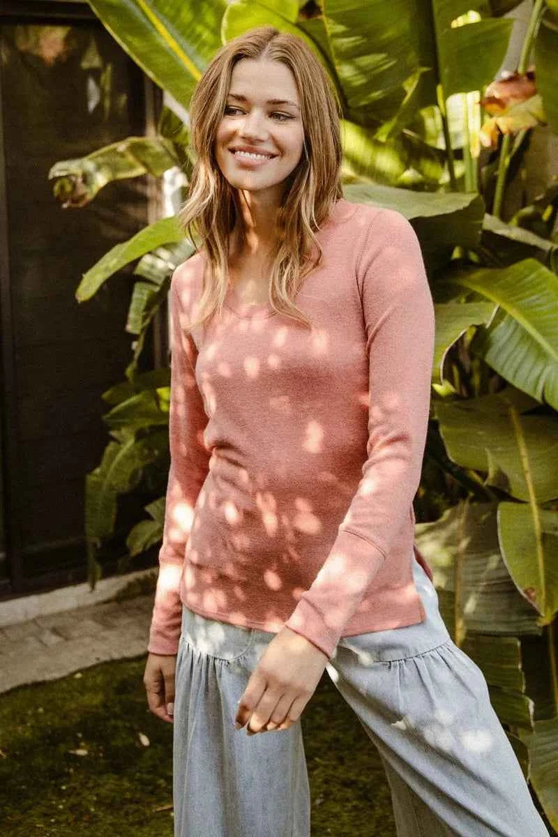 BiBi Mir Solid Raw Edge Neckline Thumb Opening Top