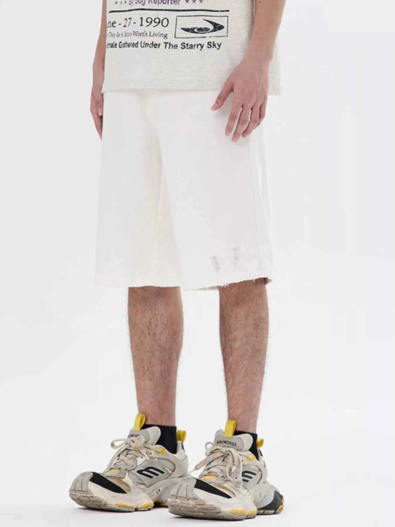 Men's Loose Fit Denim Shorts