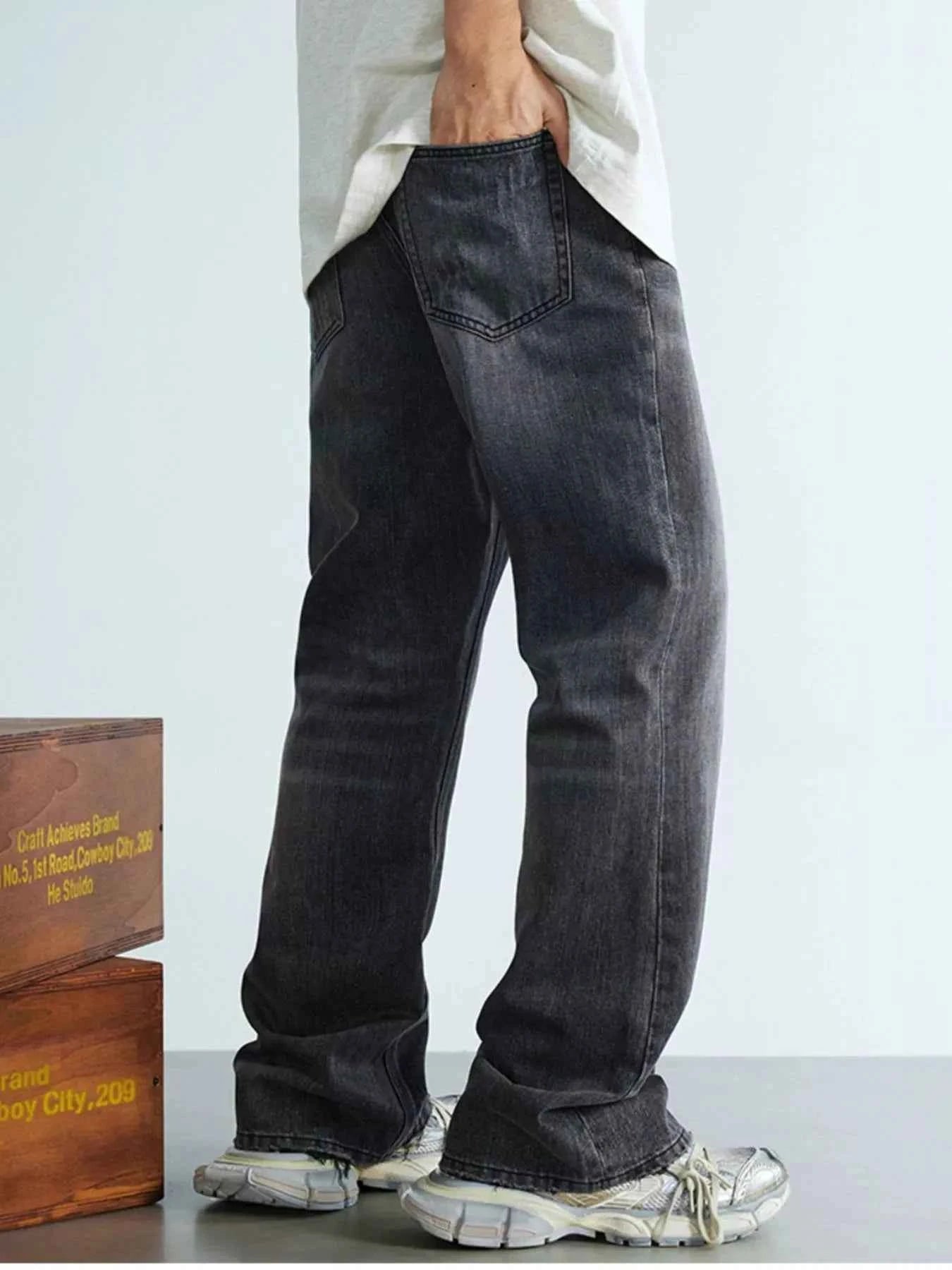 Men's Wide Leg Flare Jeans