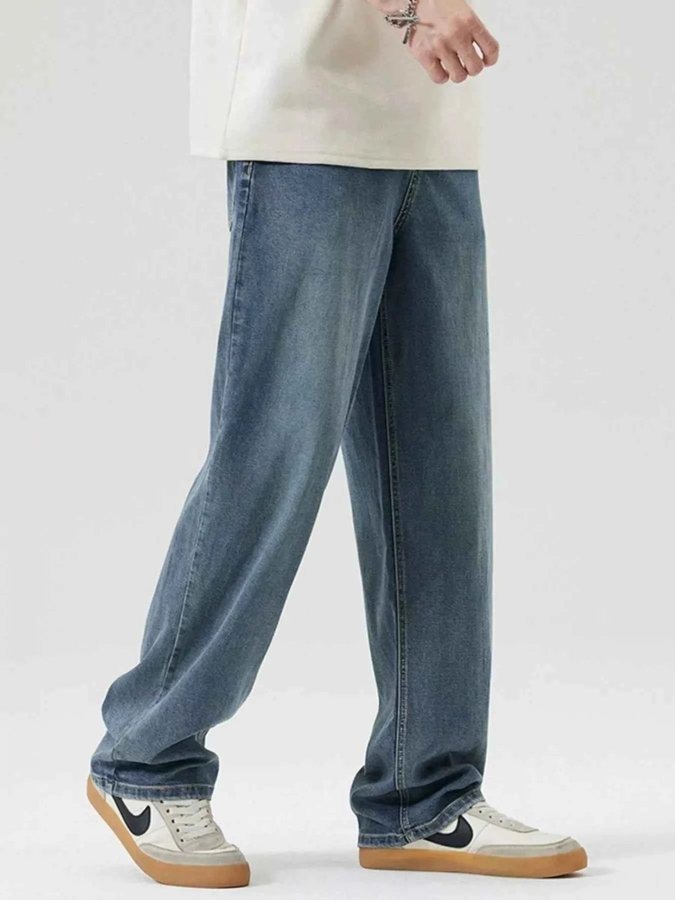 Men's Wide Leg Relaxed Fit Jeans