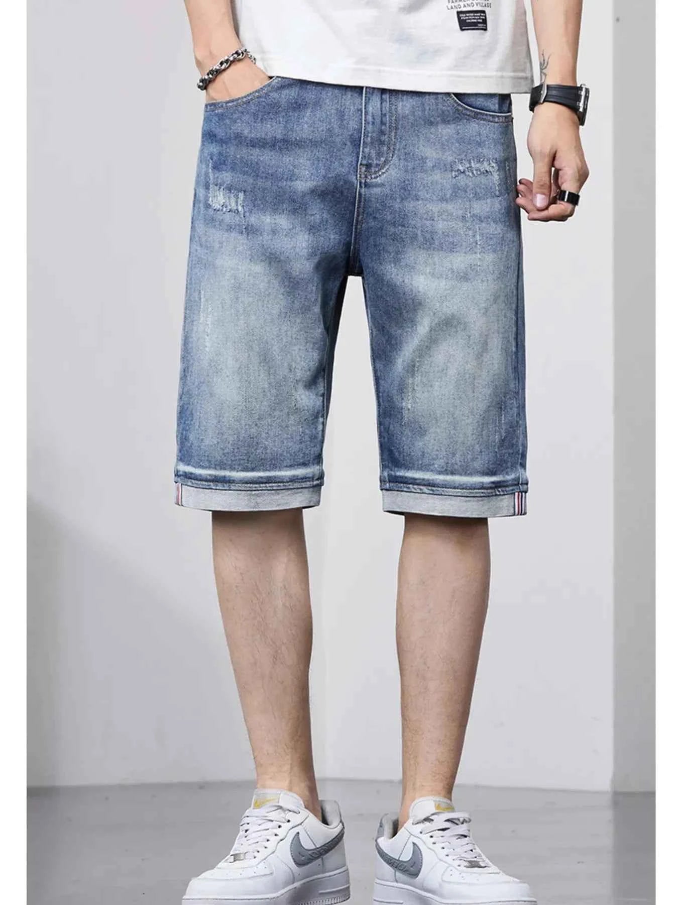 Men's Loose Fit Denim Shorts