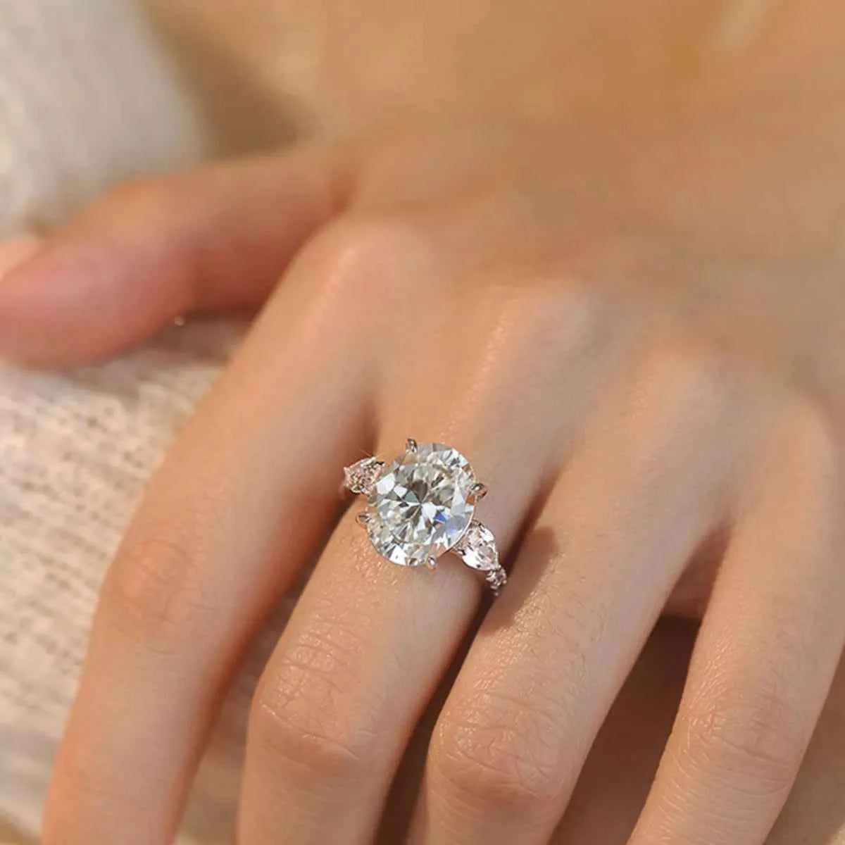 2 Carat 925 Sterling Silver Moissanite Oval Ring