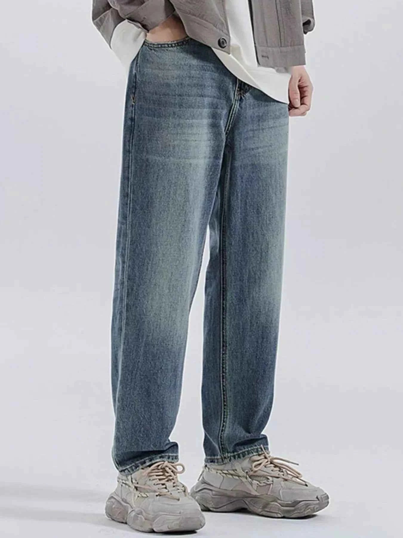 Men's Relaxed Fit Wash Jeans