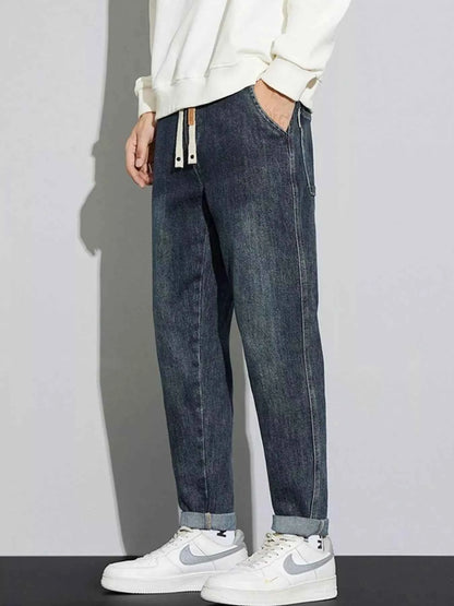Men's Washed Relaxed Fit Cuffed Jeans