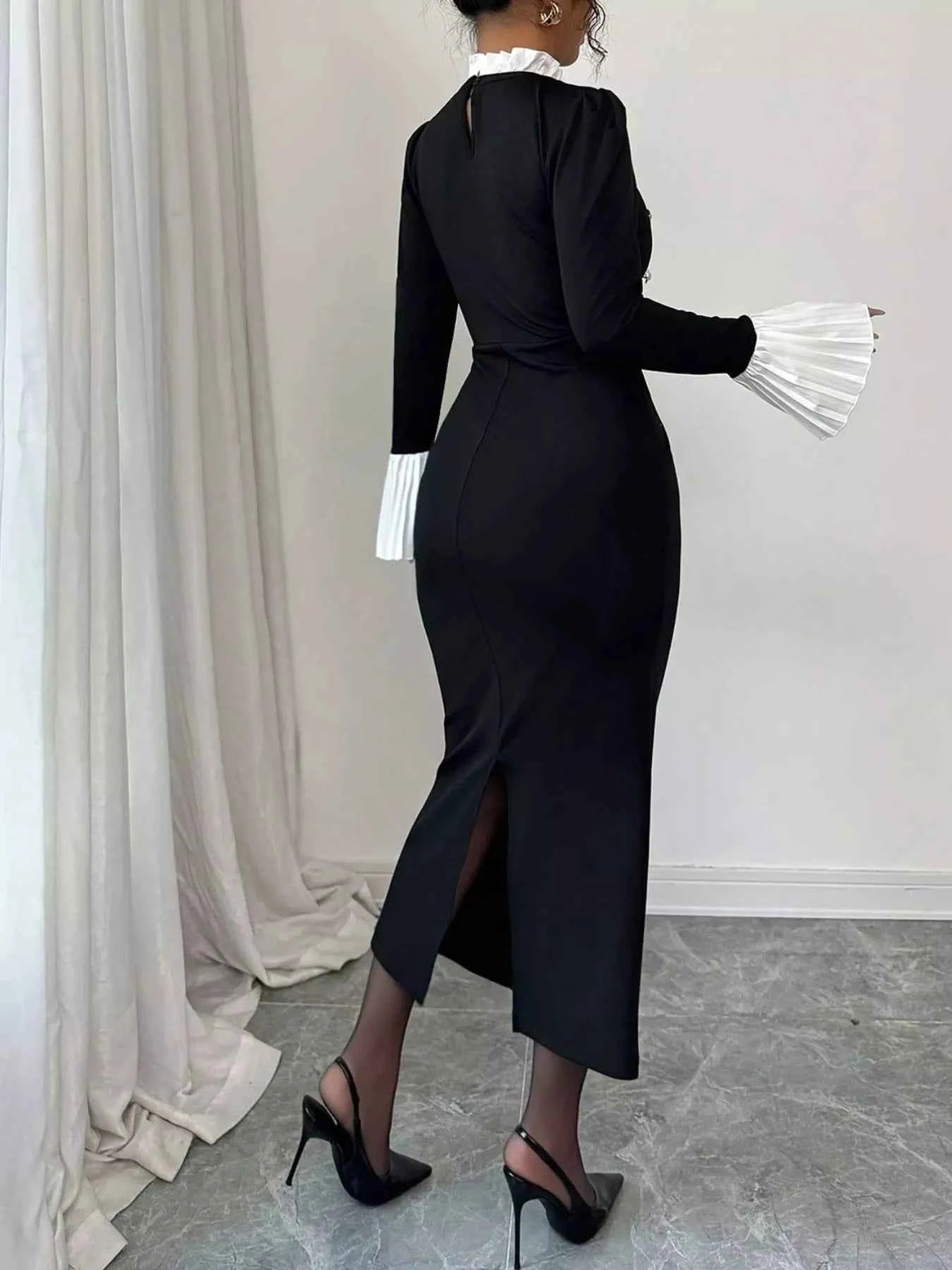 Two Tone Long Sleeve Midi Dress