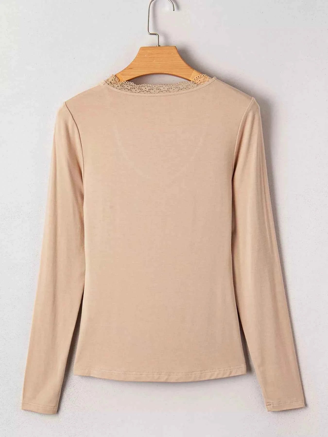 Lace-Trimmed Ruched Detail Long Sleeve T-Shirt