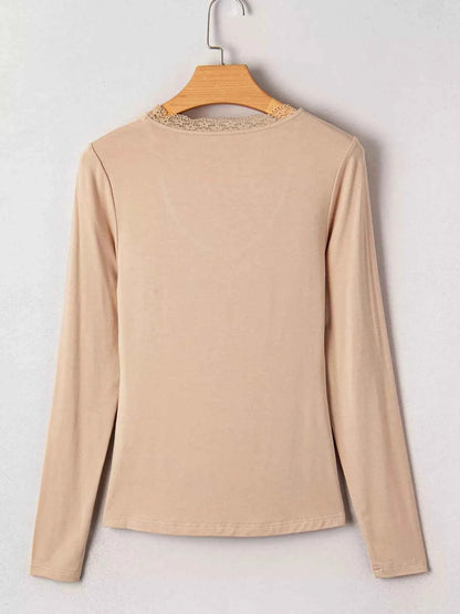 Lace-Trimmed Ruched Detail Long Sleeve T-Shirt