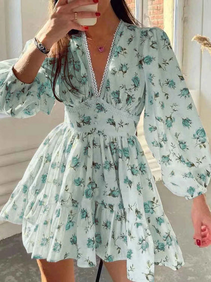 Lace Detail V-Neck Balloon Sleeve Dress