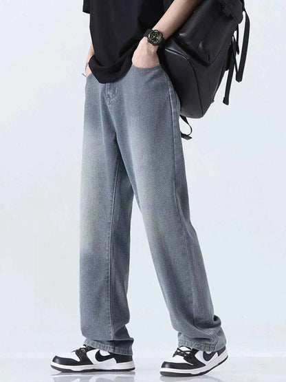 Men's Relaxed Fit Straight Leg Jeans