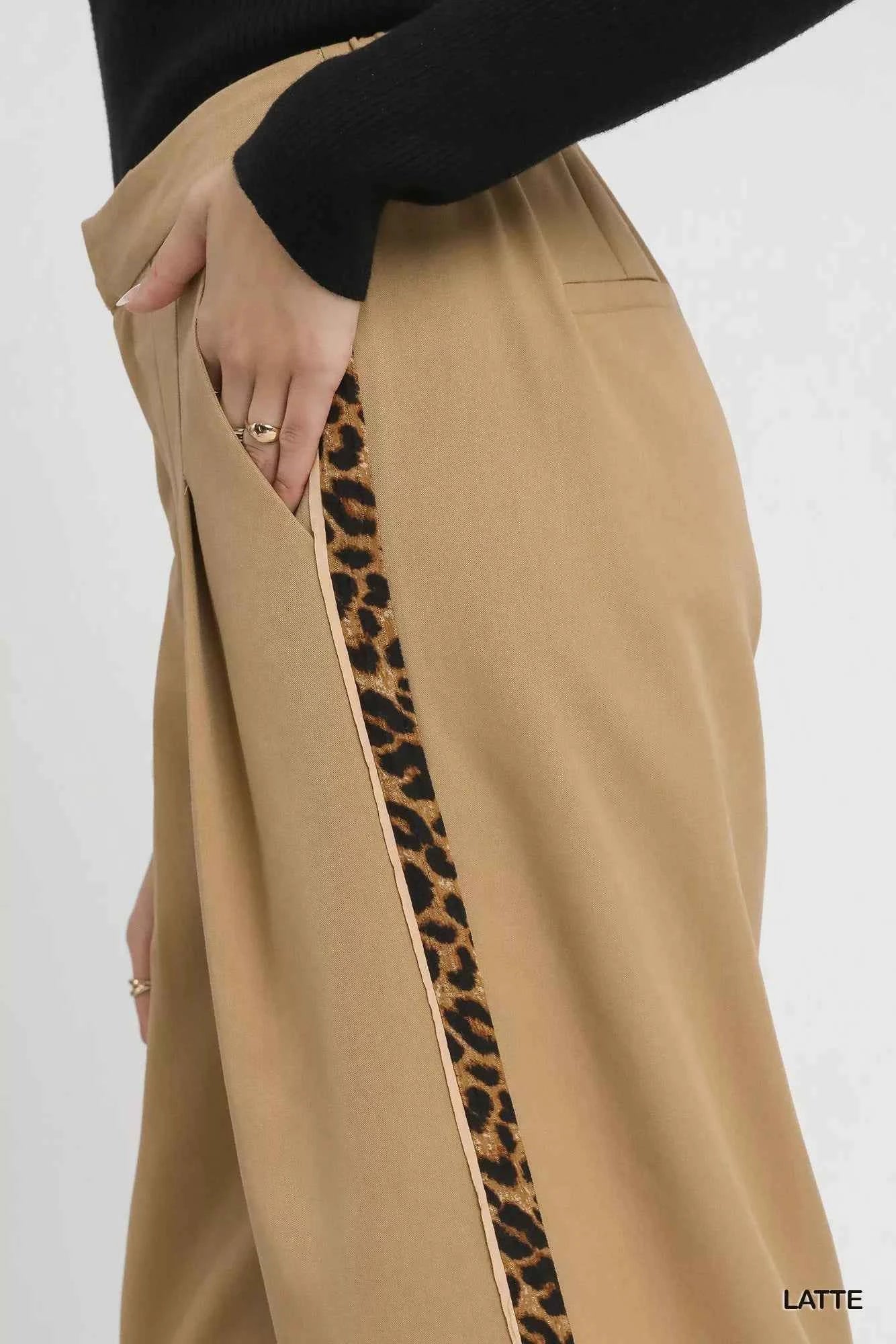 Umgee Front Pleated Wide-Leg Pants with Contrast Trim