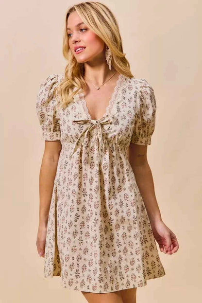 SO ME Floral Print Lace Trim Short Sleeves Mini Dress