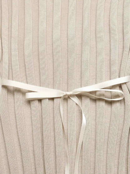 Ribbed Knit V-Neck Long Sleeve Maxi Dress