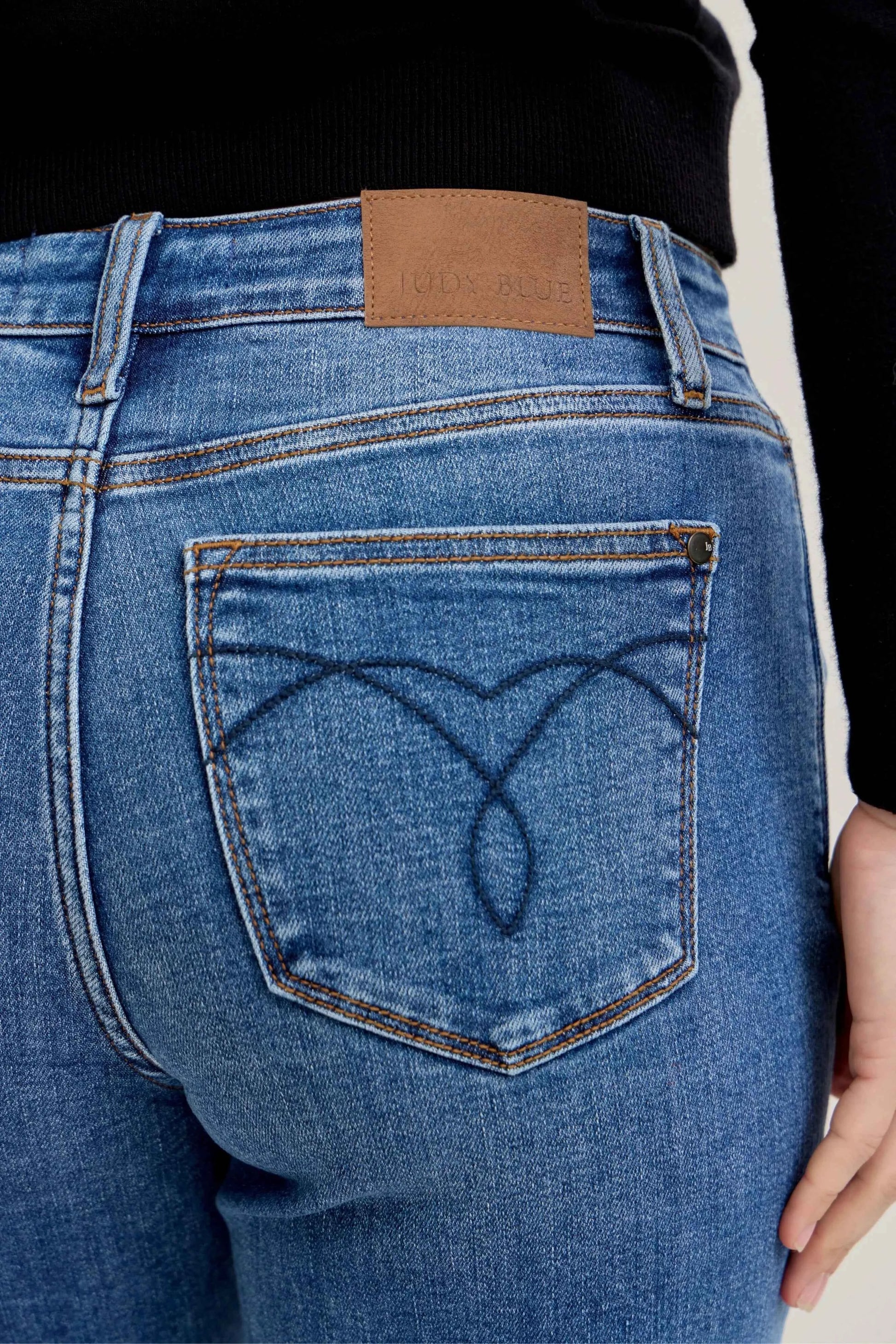 Judy Blue Full Size Mid Rise BF Classic Cuffed Jeans Plus Size