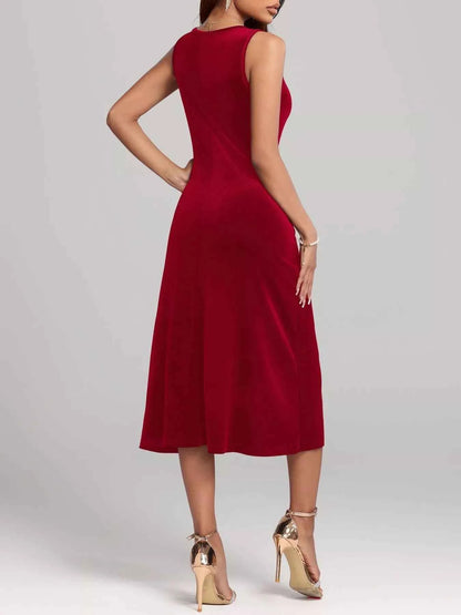 Round Neck Sleeveless Velvet A-Line Midi Dress