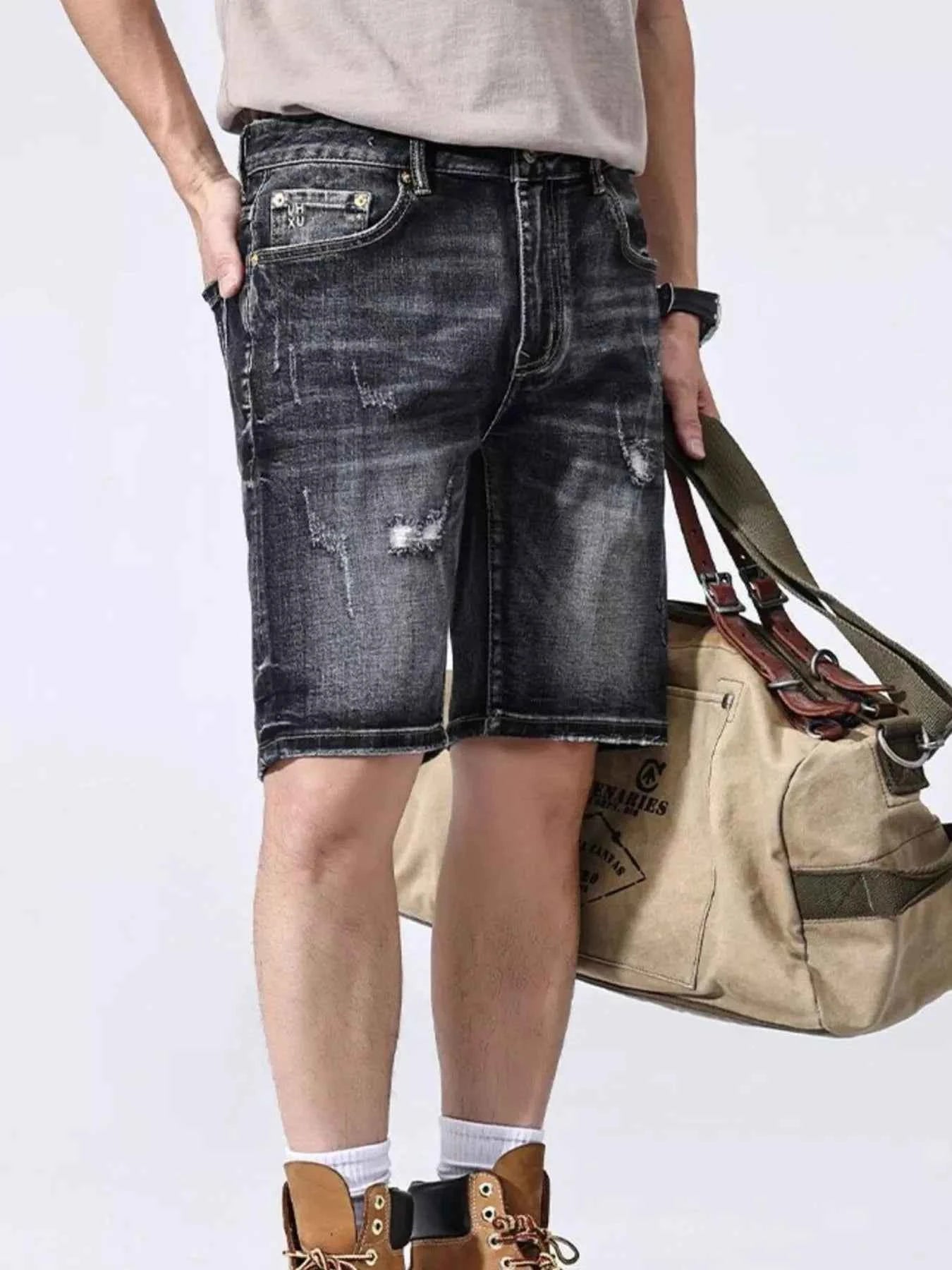 Men's Distressed Wide Leg Denim Shorts