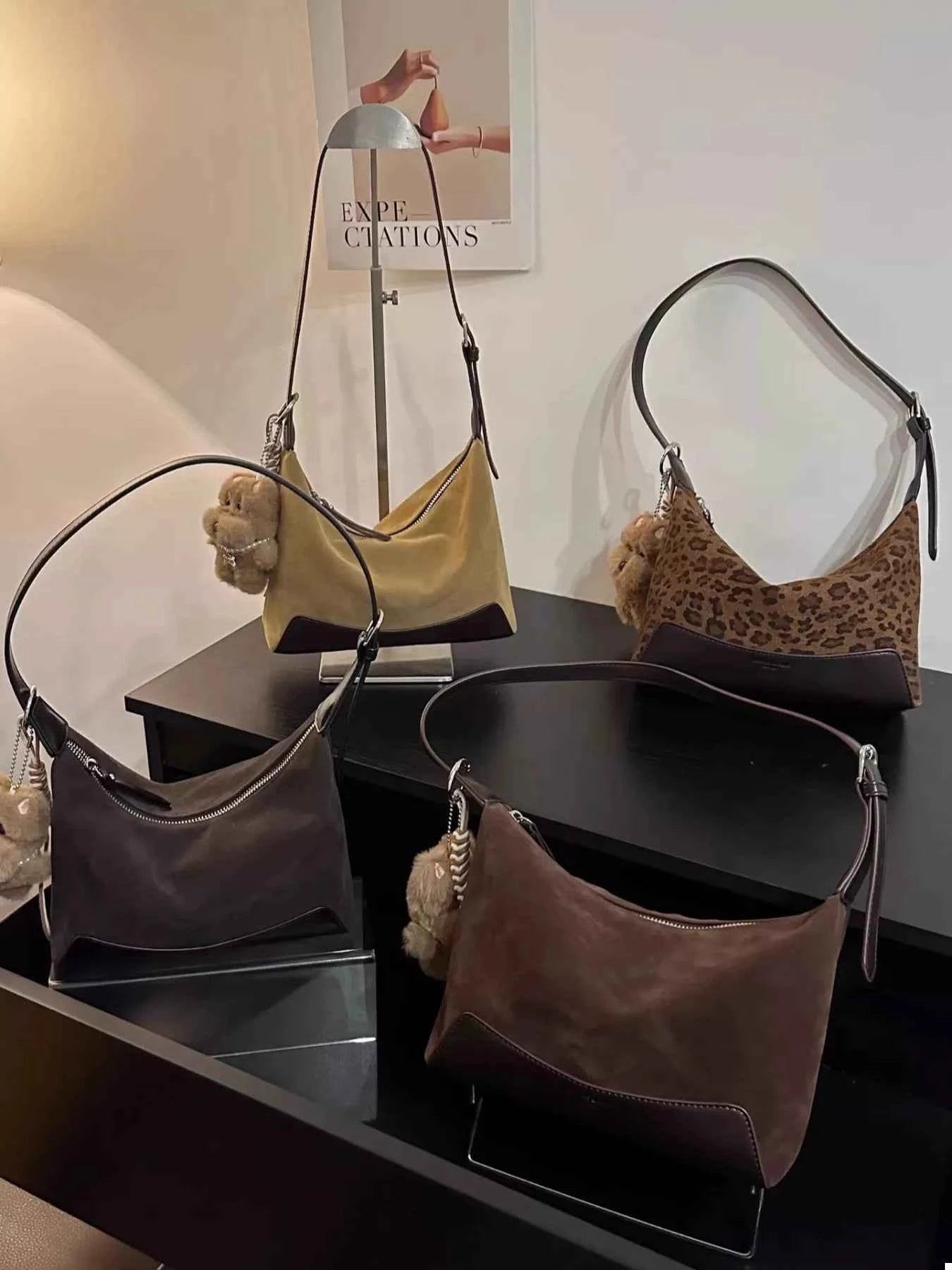 Adjustable Strap Shoulder Bag